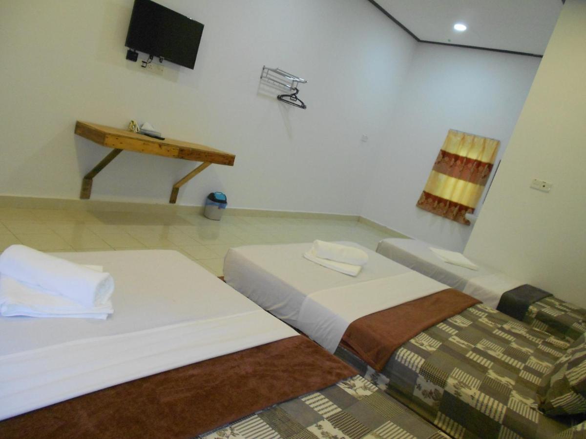 פנתאי צנאנג Perintis Motel Cenang מראה חיצוני תמונה
