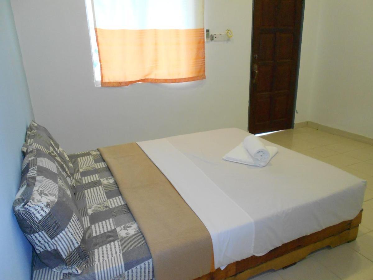 פנתאי צנאנג Perintis Motel Cenang מראה חיצוני תמונה