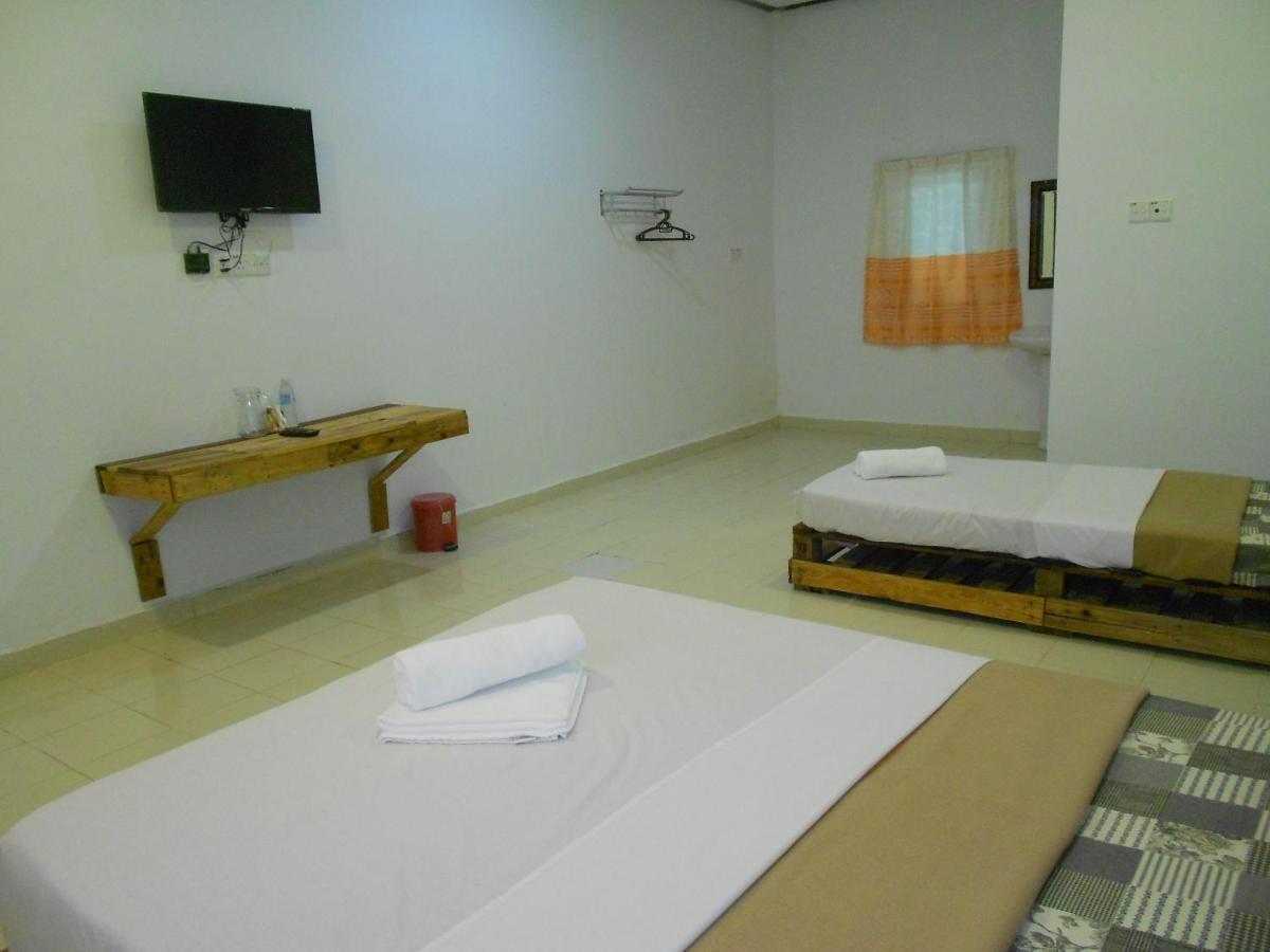 פנתאי צנאנג Perintis Motel Cenang מראה חיצוני תמונה
